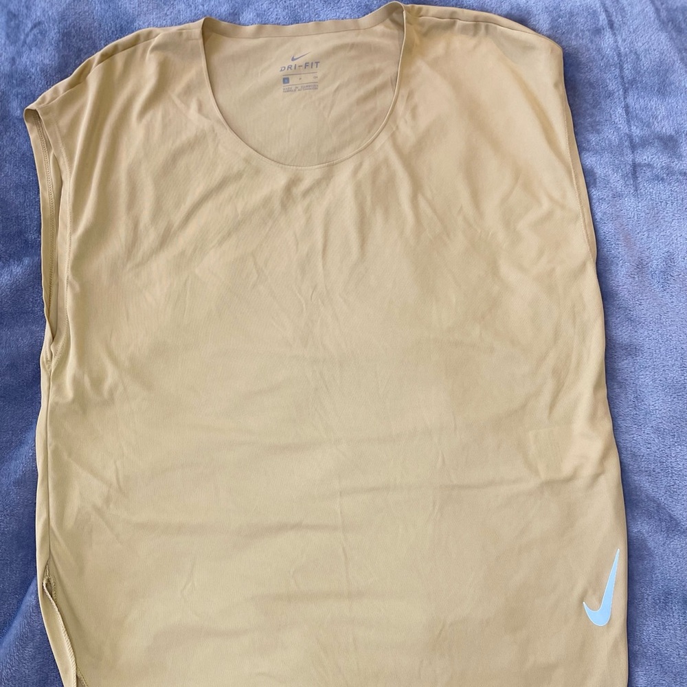 Nike  Dru-Fit sleeveless top like new